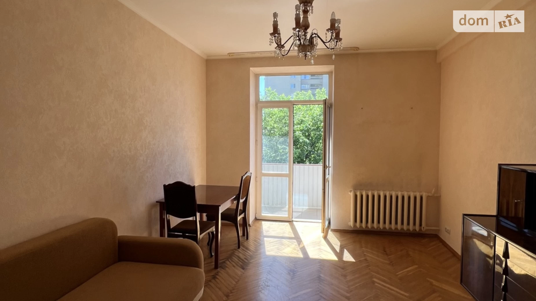 Продается 3-комнатная квартира 74 кв. м в Киеве, ул. Большая Васильковская, 132