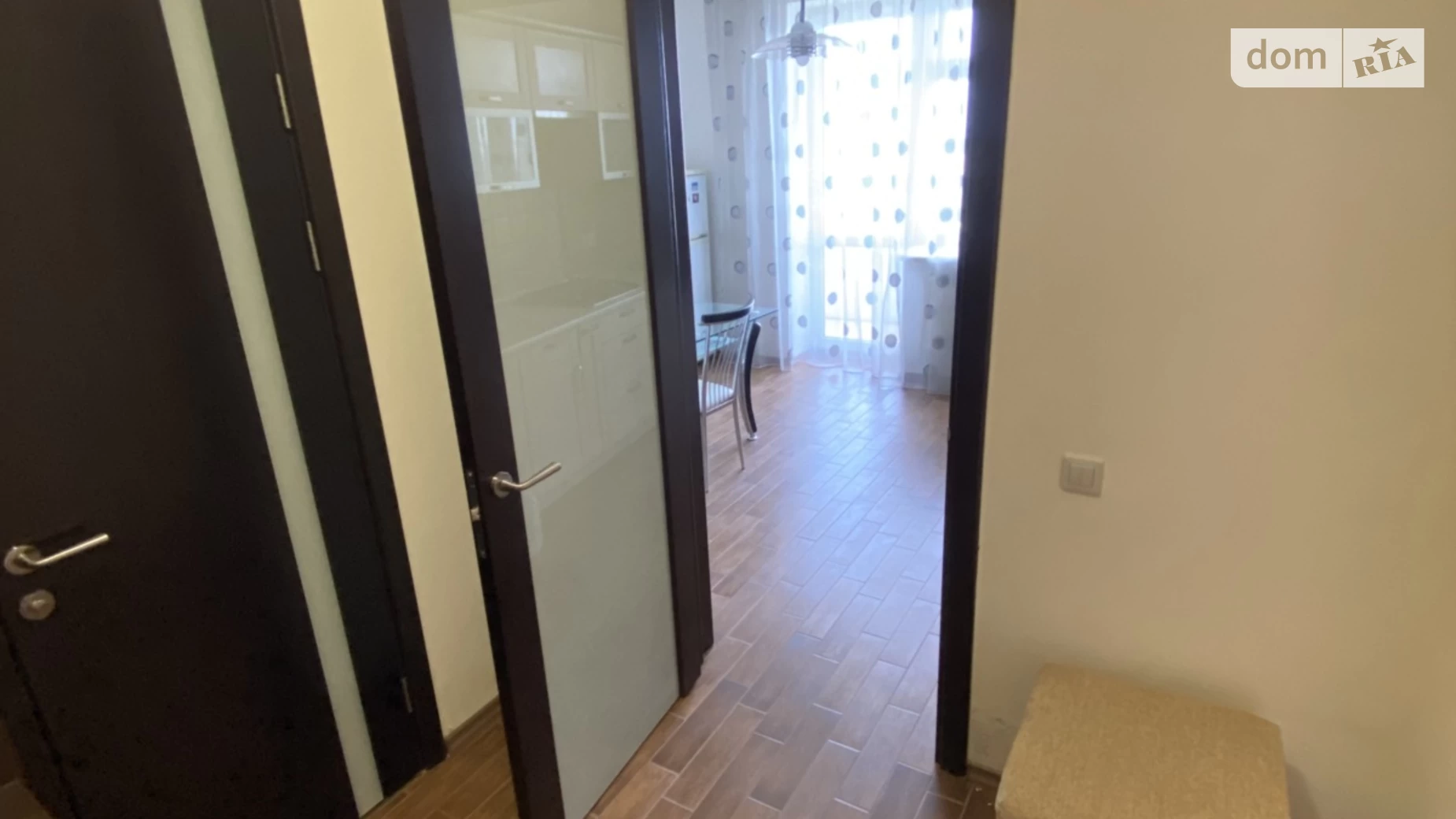 Продается 1-комнатная квартира 52.6 кв. м в Львове