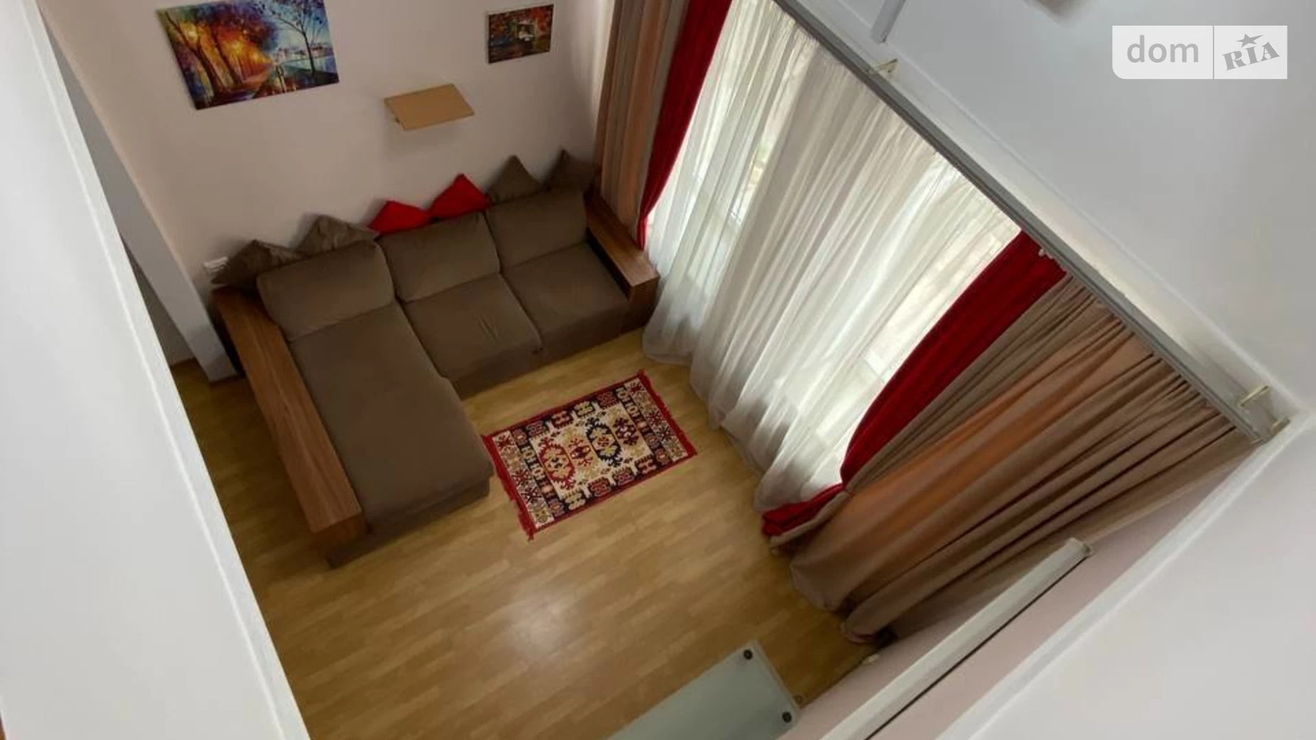 Продается 3-комнатная квартира 73 кв. м в Одессе, ул. Жуковского