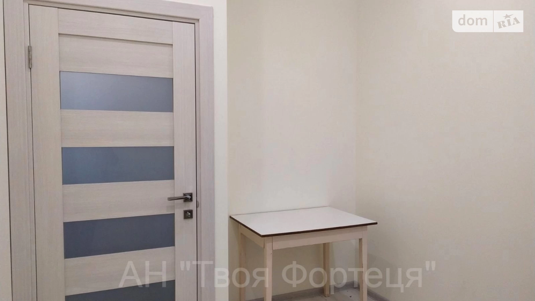 Продается 2-комнатная квартира 61 кв. м в Днепре, ул. Пушкина Генерала, 28А