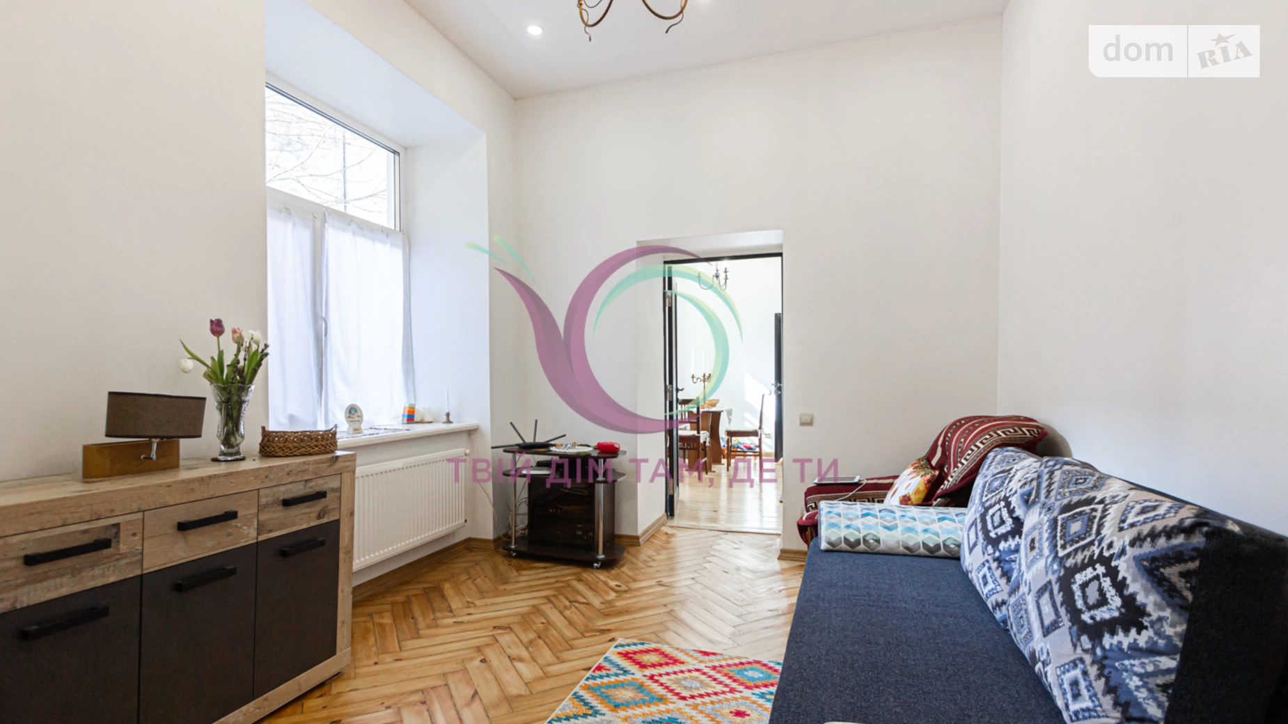 Продается 3-комнатная квартира 63 кв. м в Львове, ул. Кирилла и Мефодия