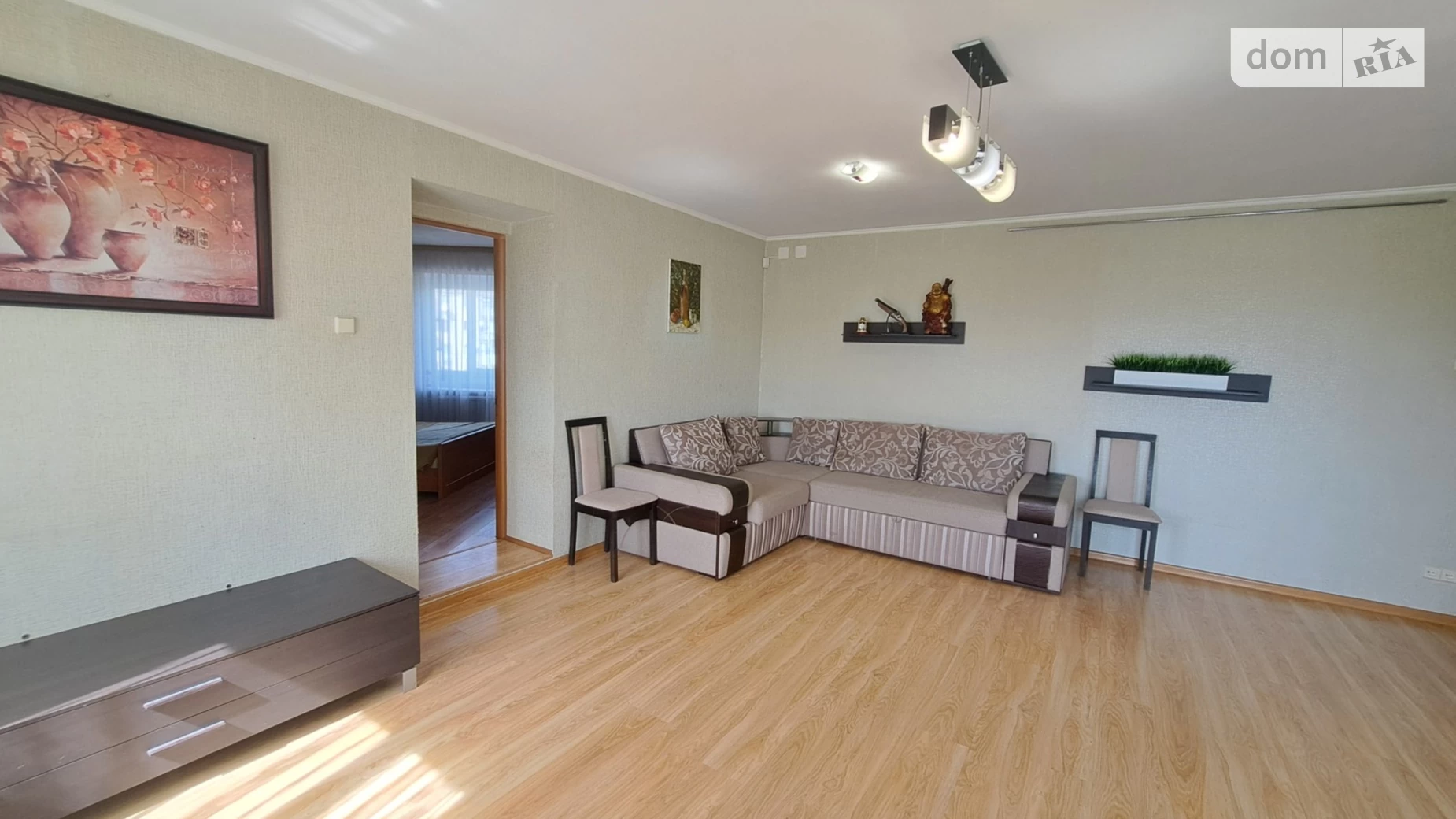 Продается 2-комнатная квартира 64 кв. м в Николаеве