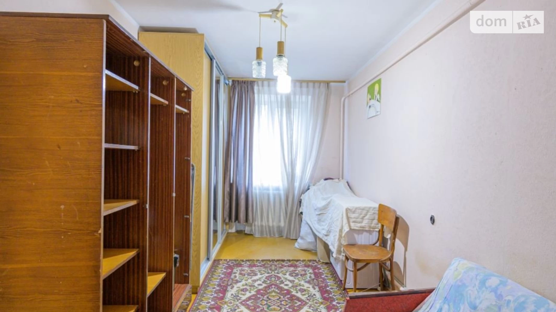 Продается 2-комнатная квартира 46 кв. м в Гостомеле, ул. Рекунова