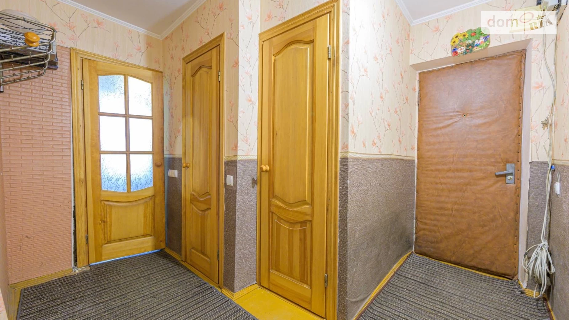 Продається 2-кімнатна квартира 46 кв. м у Гостомелі, вул. Рекунова