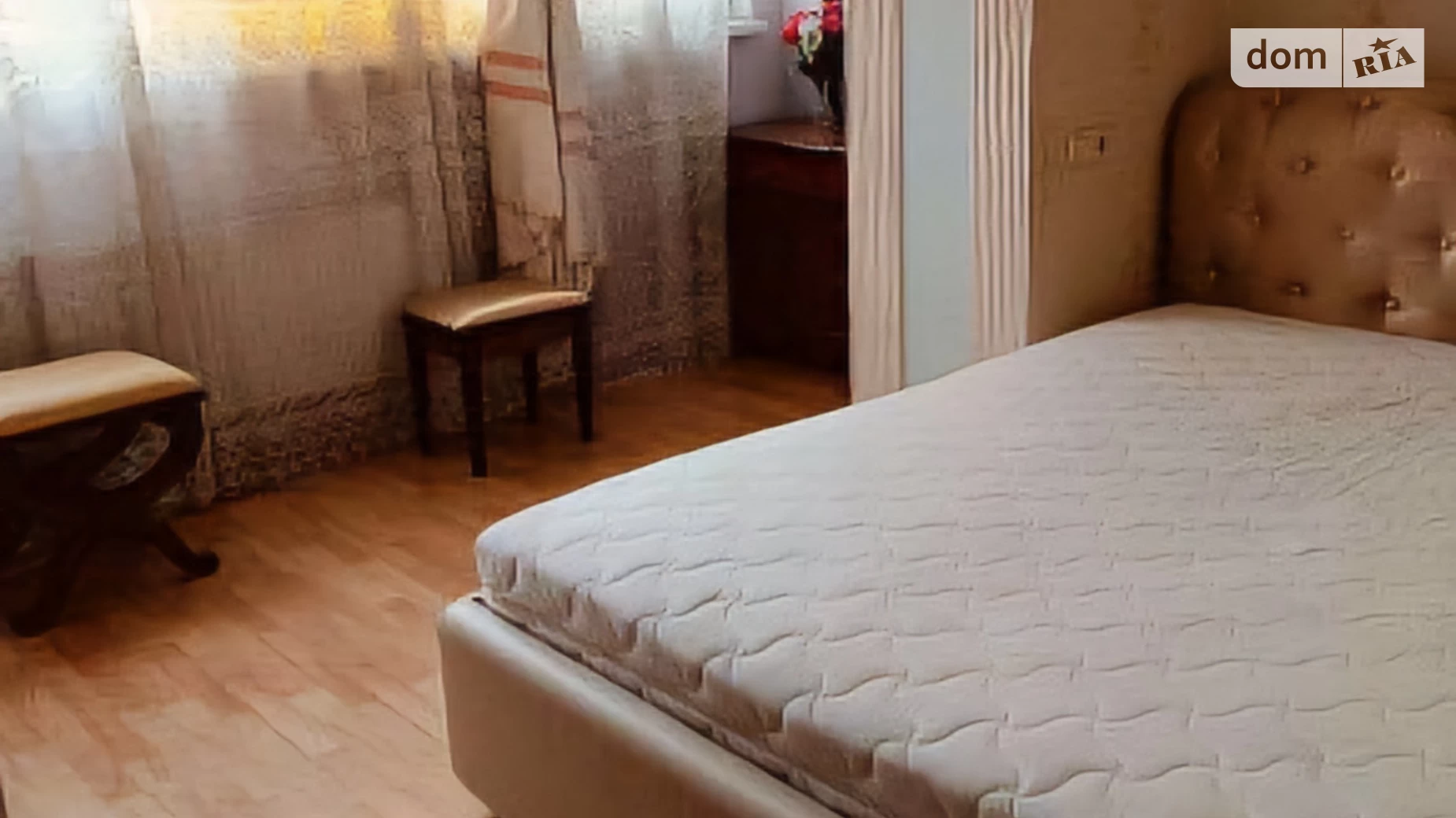 Продается 3-комнатная квартира 77 кв. м в Одессе, ул. Старицкого