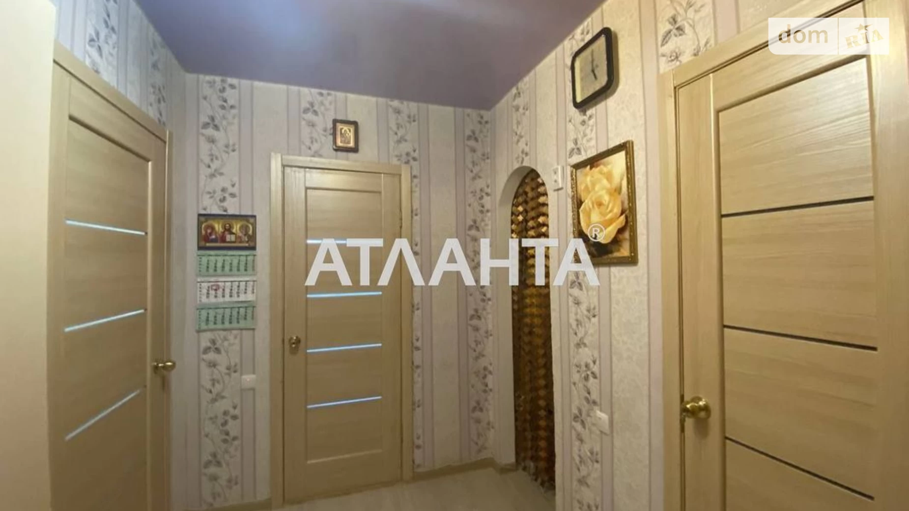 Продається 1-кімнатна квартира 37.5 кв. м у Одесі, вул. Академіка Заболотного
