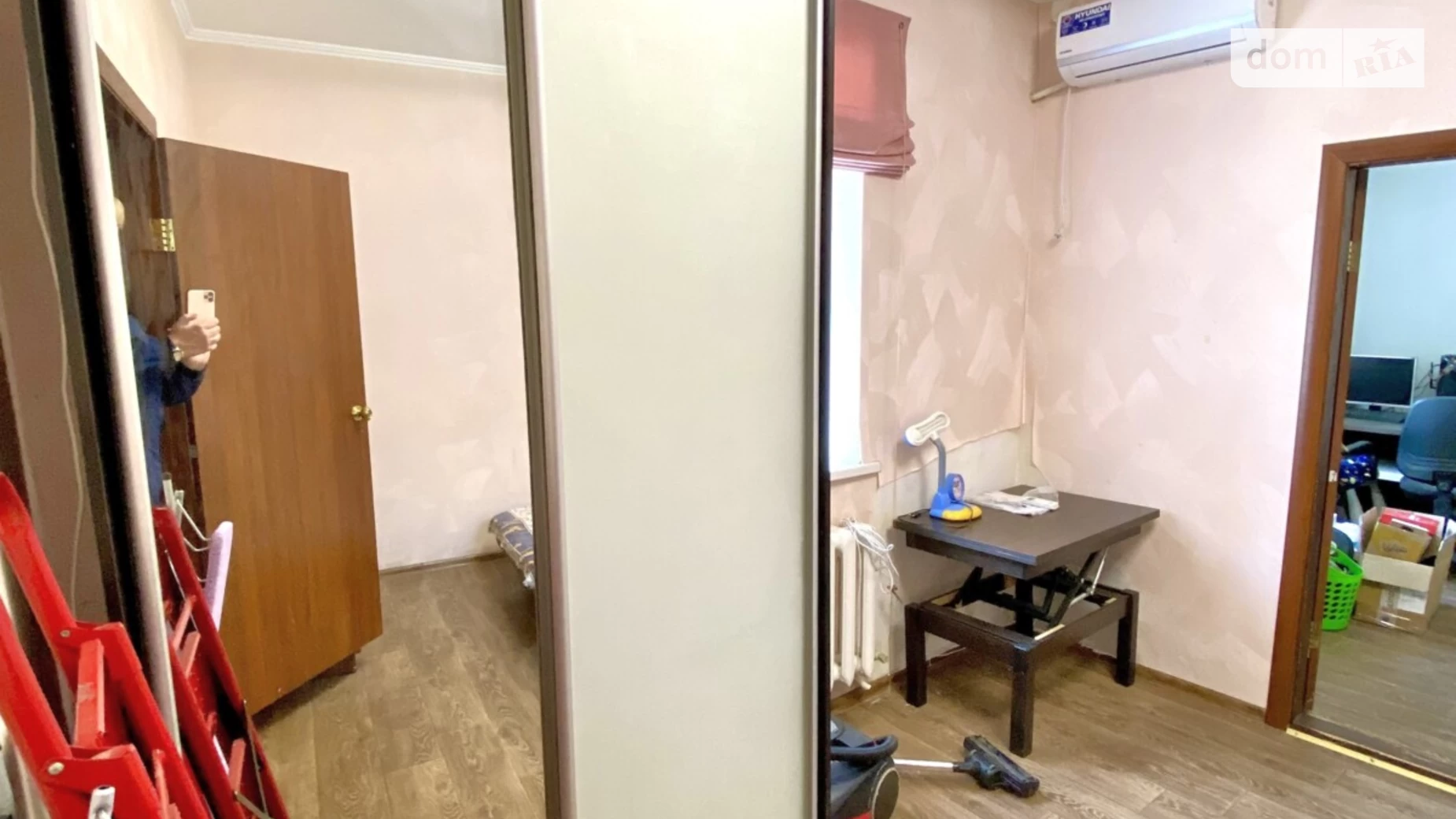 Продается 2-комнатная квартира 41.7 кв. м в Николаеве, ул. Рюмина