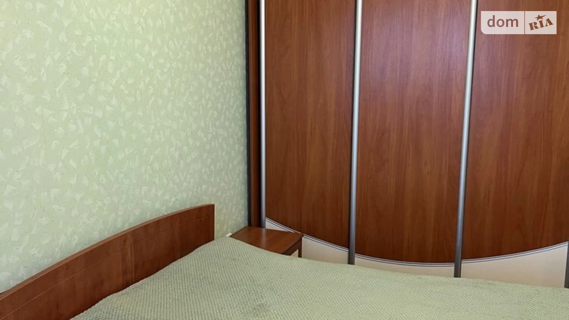 Продается 2-комнатная квартира 50 кв. м в Ровно