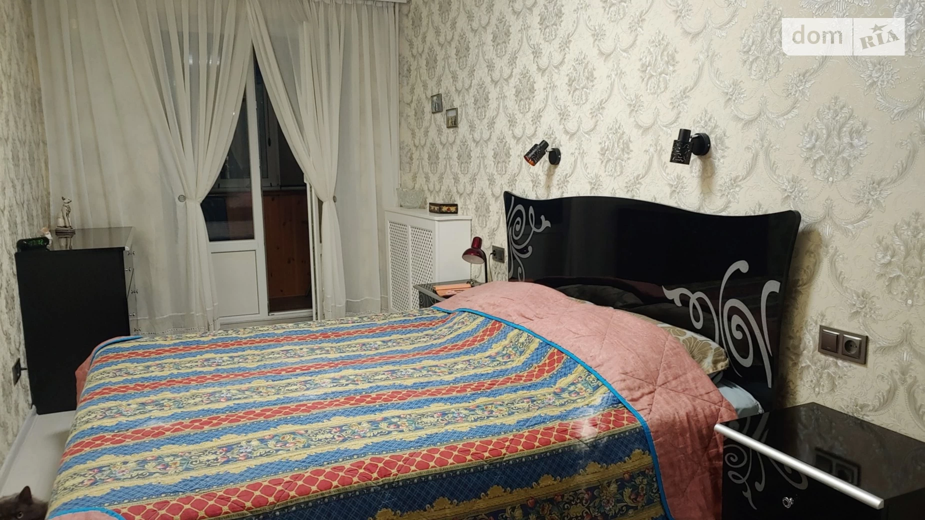 Продается 2-комнатная квартира 46 кв. м в Ровно, просп. Князя Романа