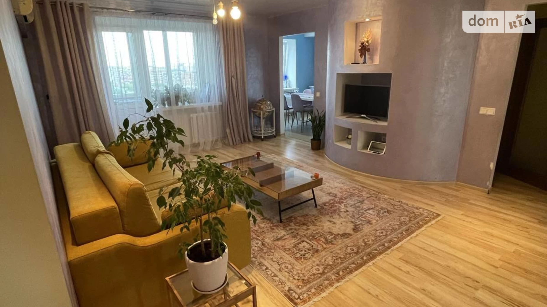 Продается 3-комнатная квартира 74 кв. м в Хмельницком, ул. Мазура Николая