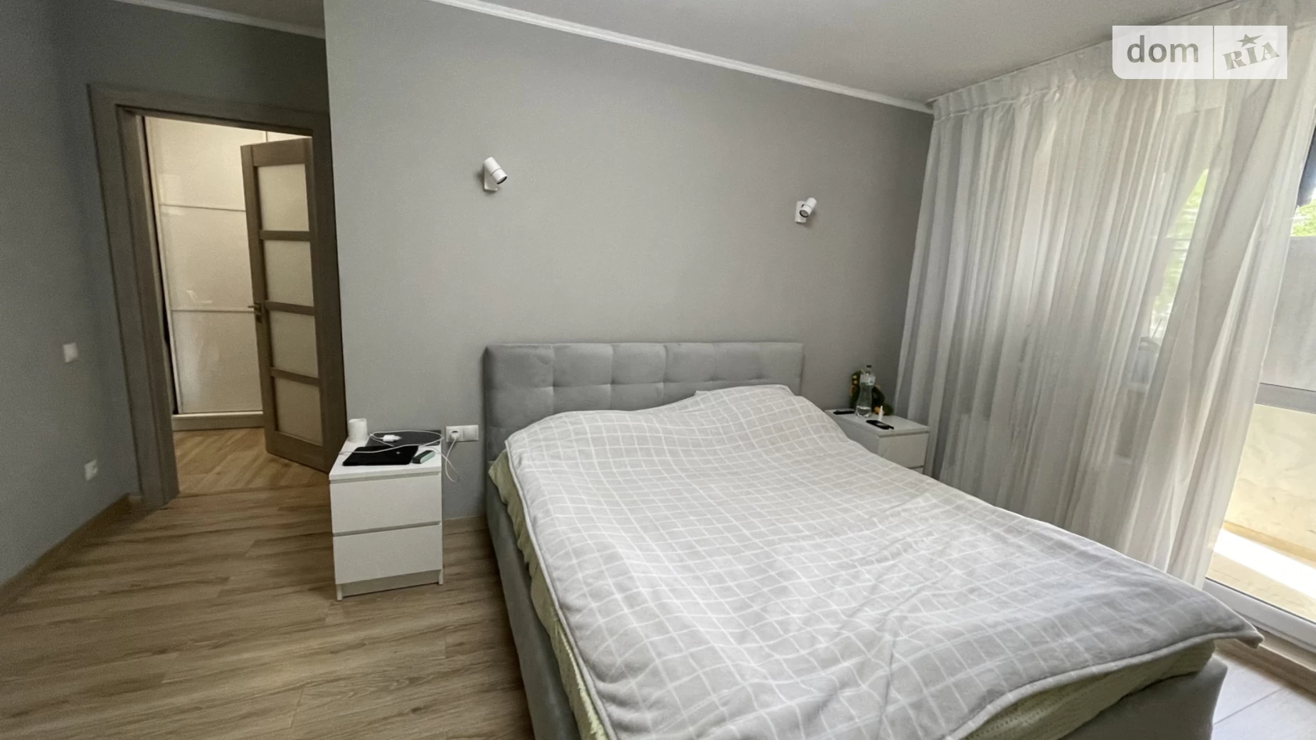 Продается 1-комнатная квартира 40 кв. м в Львове, ул. Замарстиновская, 233Б