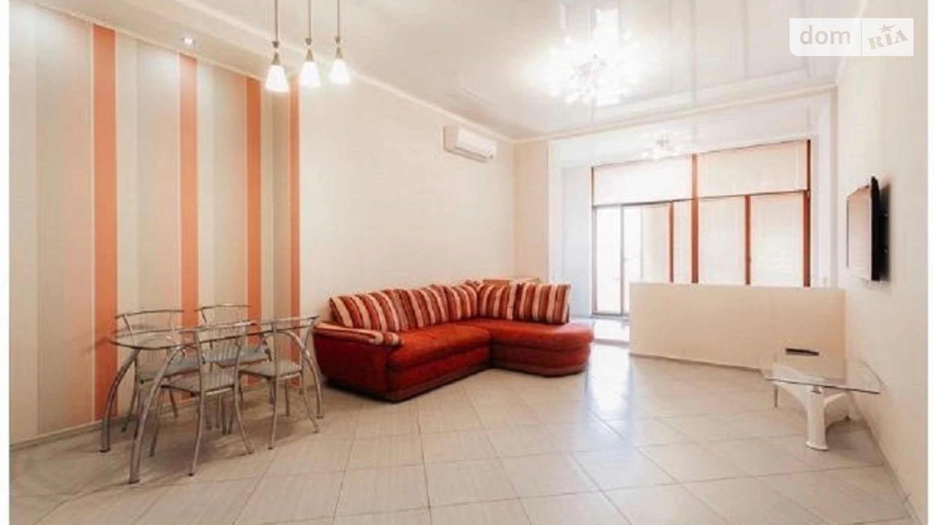 Продается 1-комнатная квартира 55 кв. м в Одессе, плато Гагаринское