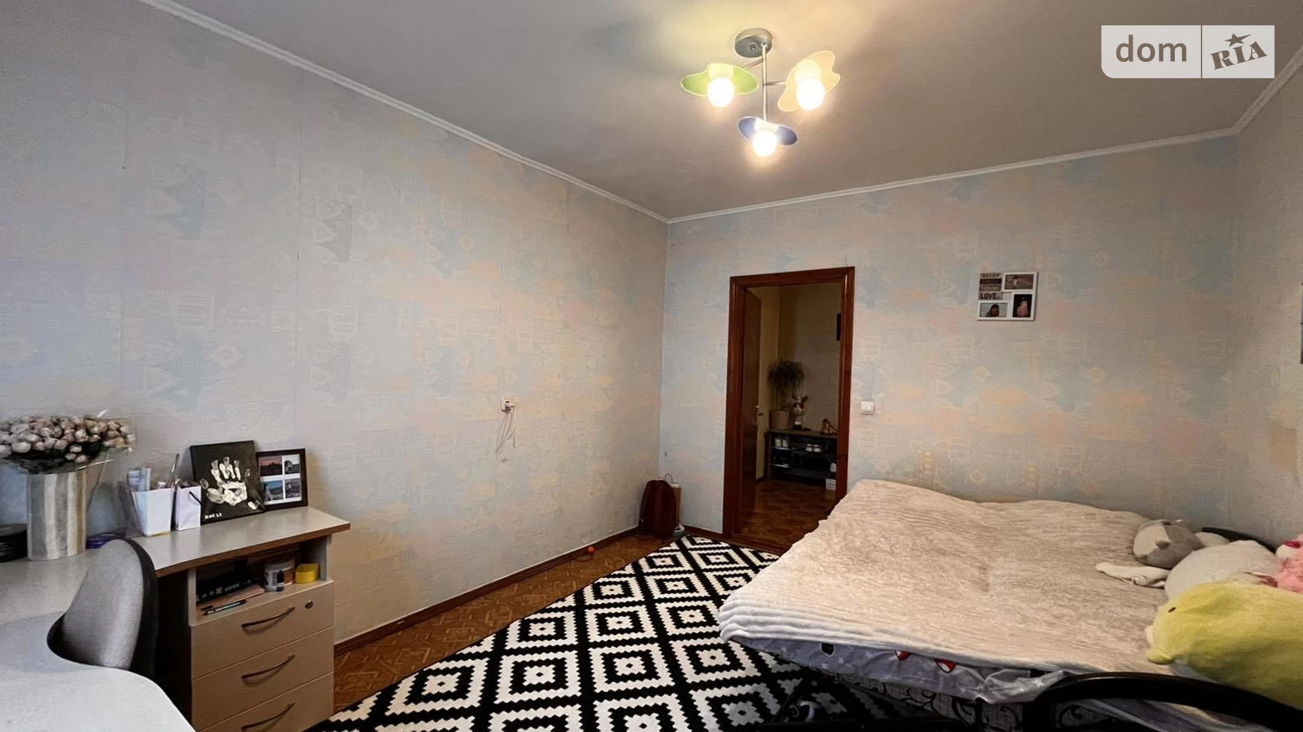 Продается 2-комнатная квартира 67 кв. м в Киеве, ул. Лисковская, 22