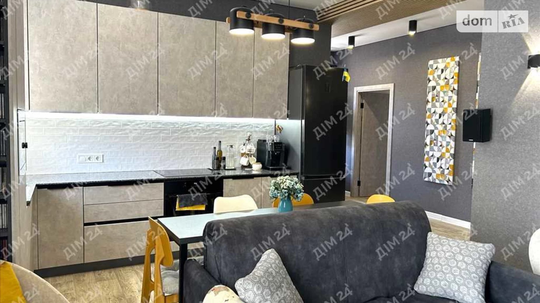 Продається 3-кімнатна квартира 81.8 кв. м у Полтаві, цена: 90000 $ - фото 2