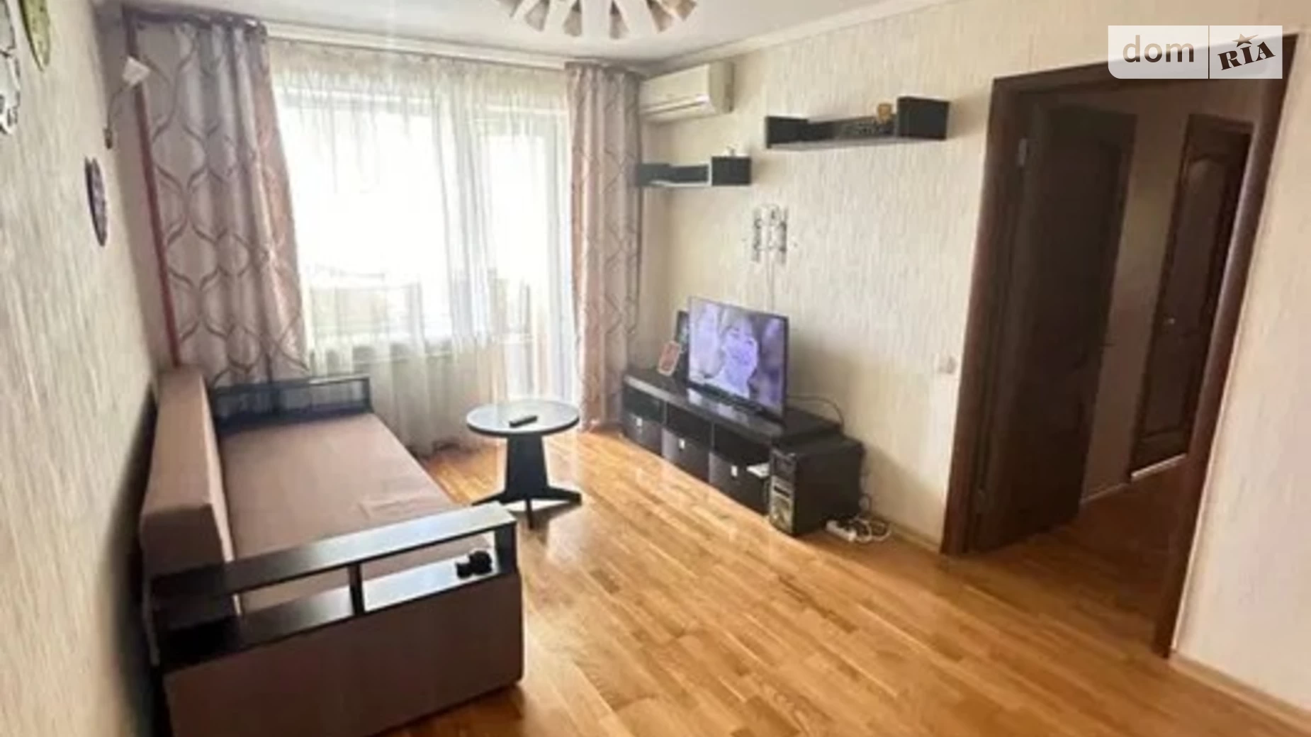 Продается 2-комнатная квартира 54 кв. м в Днепре, Донецкое шоссе