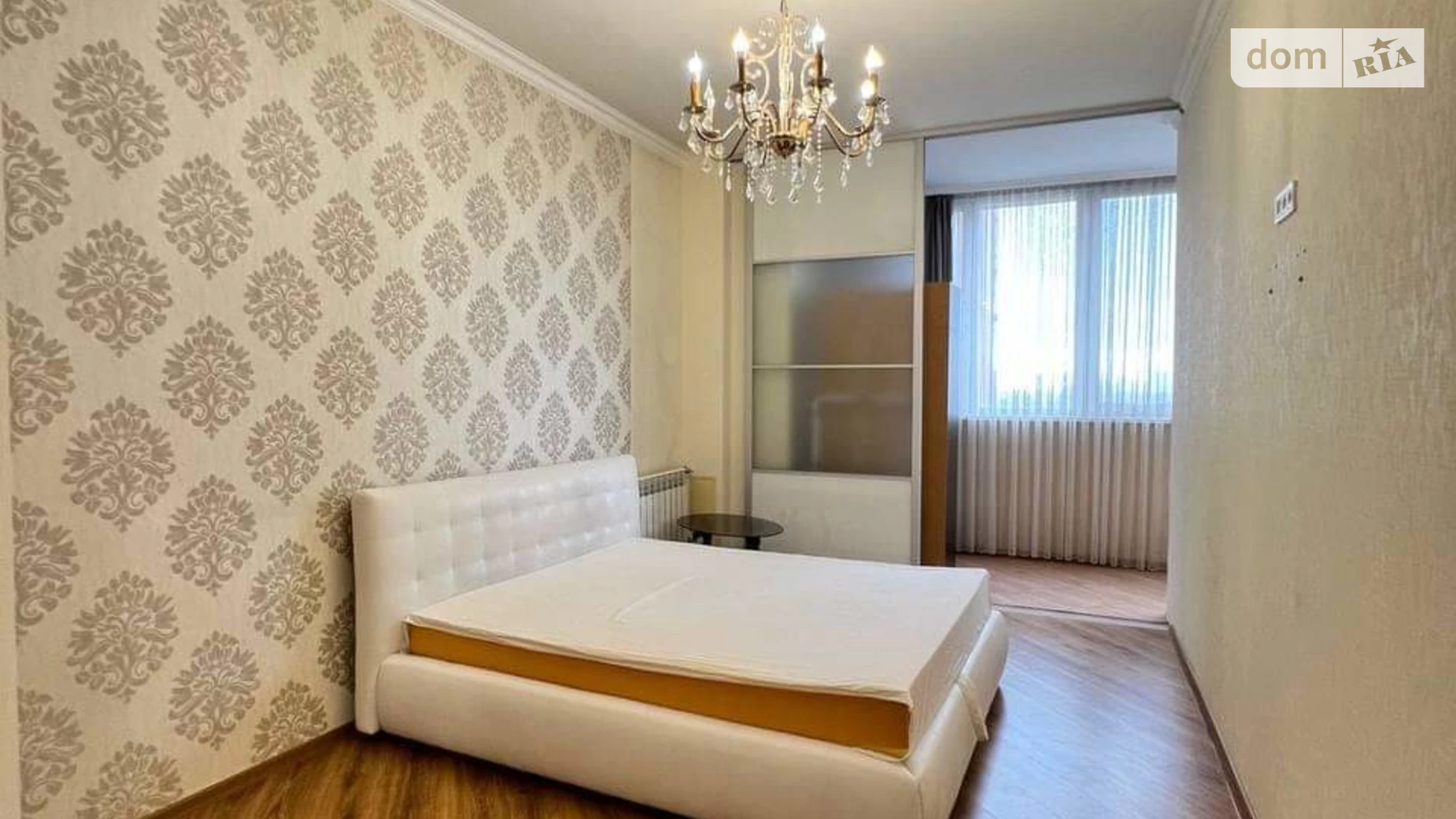 Продается 1-комнатная квартира 45 кв. м в Одессе, просп. Небесной Сотни - фото 2
