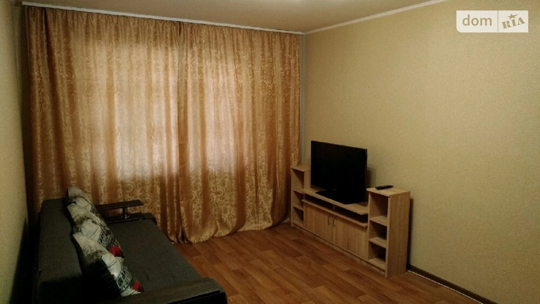Продается 1-комнатная квартира 37 кв. м в Киеве, ул. Академика Киприанова, 6А