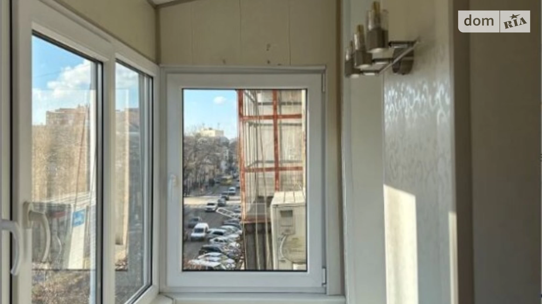 Продается 2-комнатная квартира 68 кв. м в Одессе, ул. Малая Арнаутская