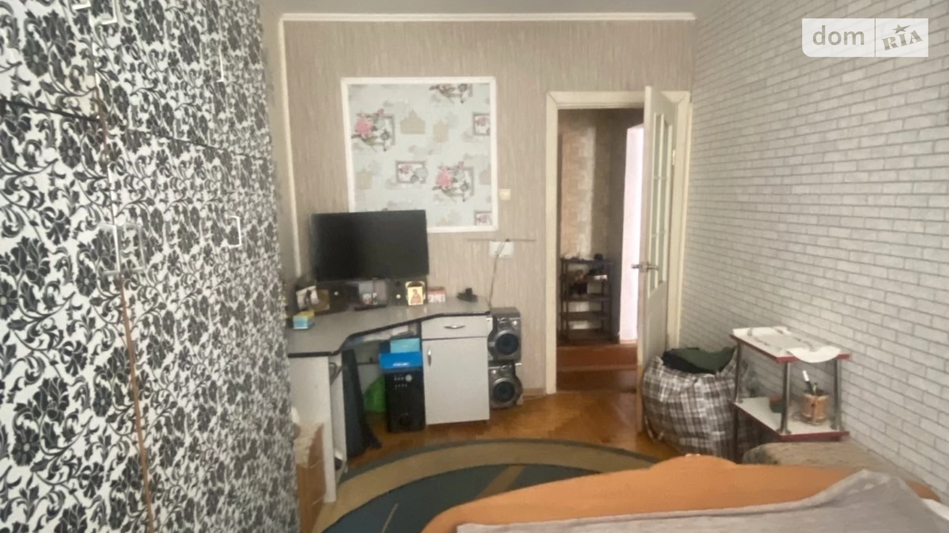 Продается 2-комнатная квартира 49 кв. м в Ужгороде, ул. Легоцкого