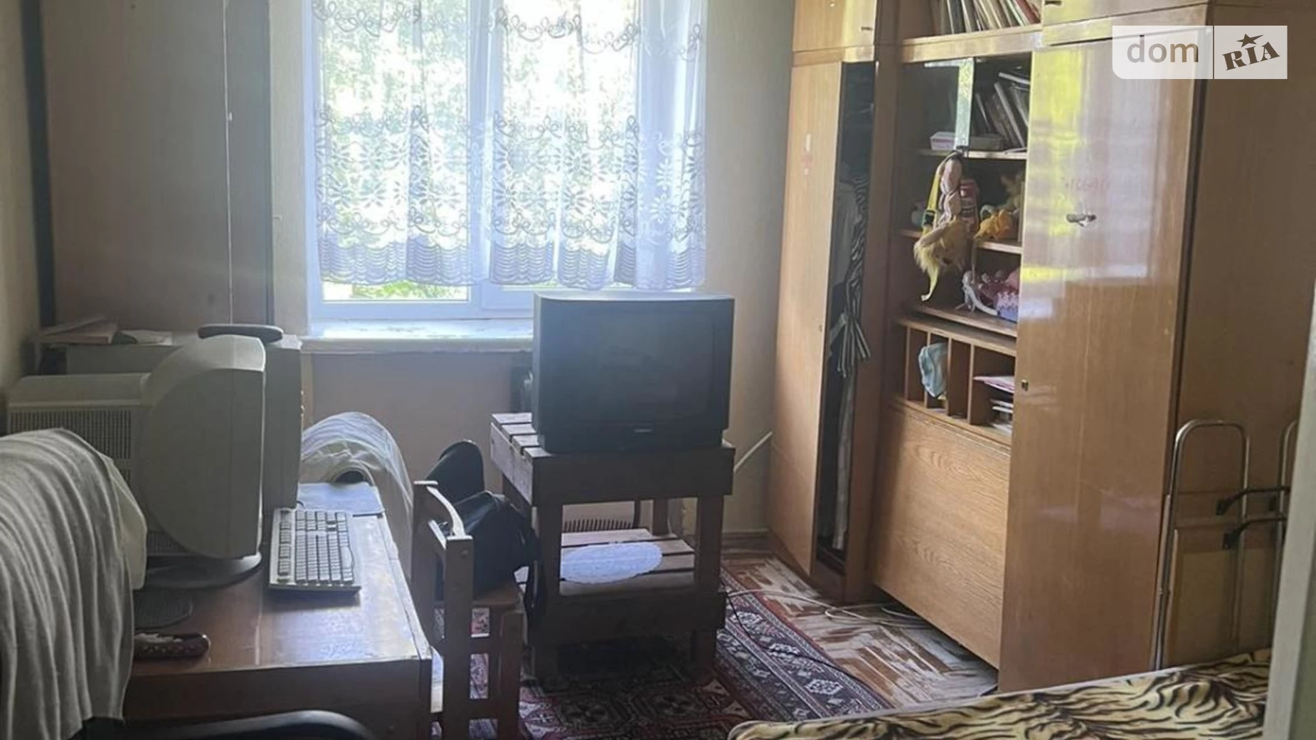 Продається 3-кімнатна квартира 68 кв. м у Ужгороді, вул. Грушевського, 53