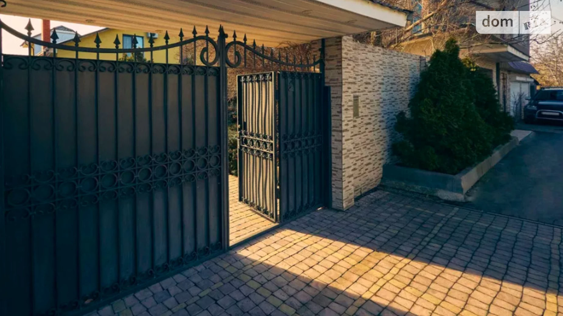 Продается дом на 2 этажа 226.4 кв. м с баней/сауной, цена: 450000 € - фото 4