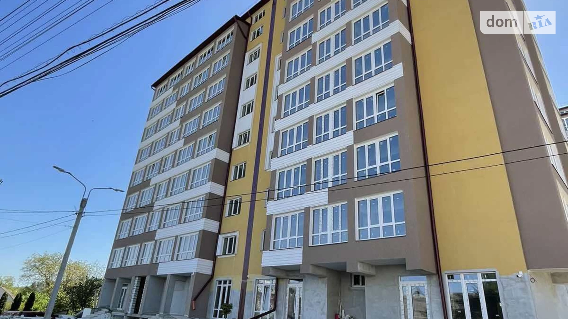 Продается 3-комнатная квартира 99.2 кв. м в Черновцах, ул. Шухевича Романа, 5Б