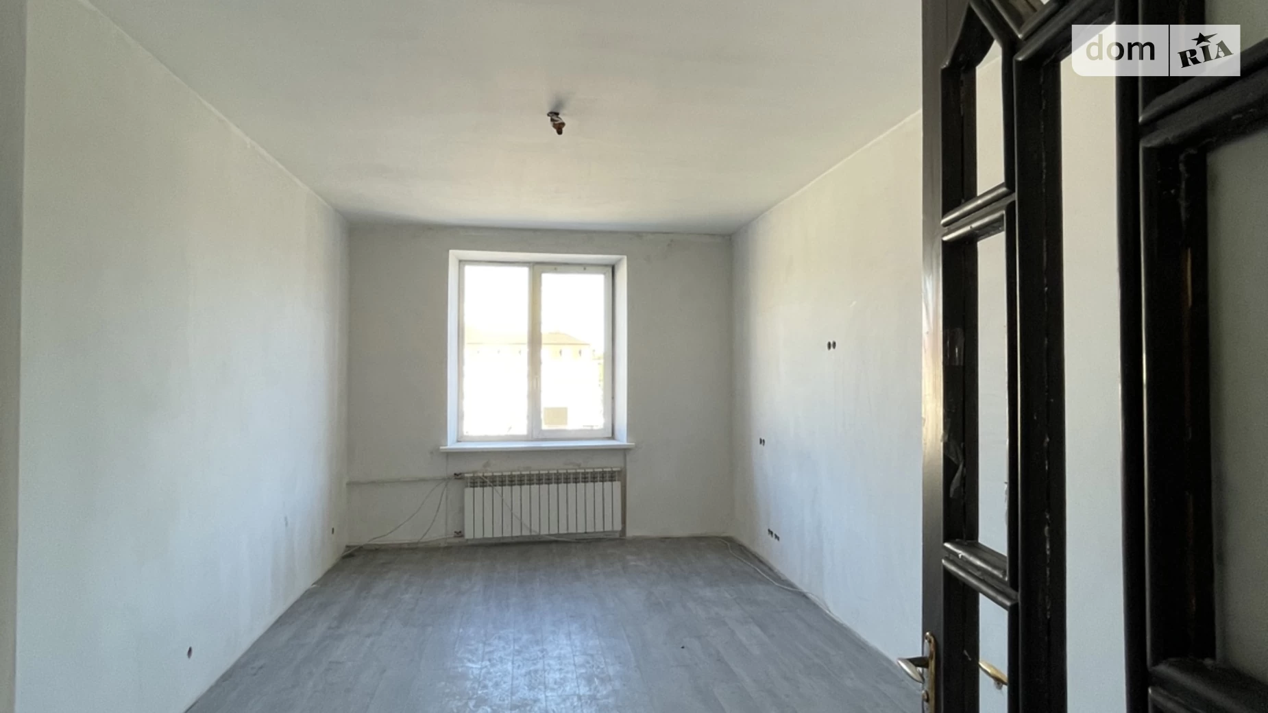 Продается 3-комнатная квартира 75 кв. м в Ровно, вул. Соборная, 156