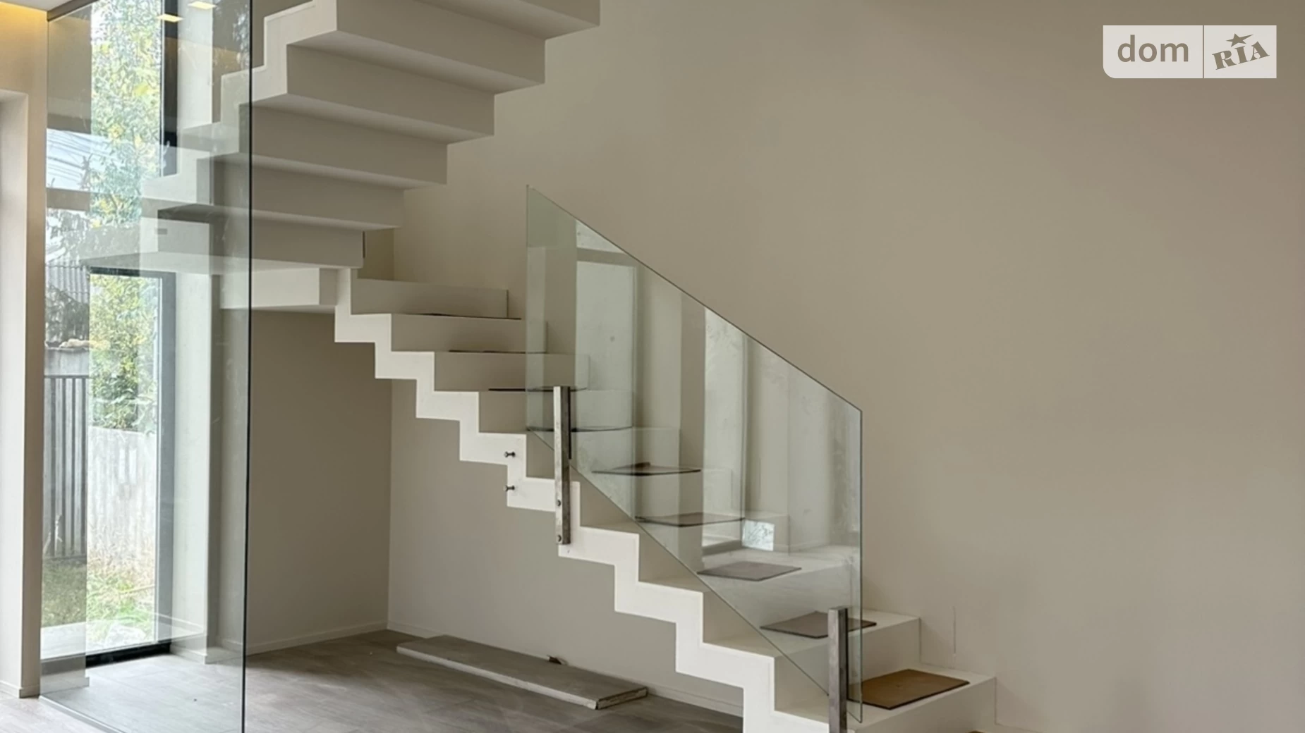 Продается дом на 2 этажа 220 кв. м с мансардой, цена: 297000 $ - фото 3