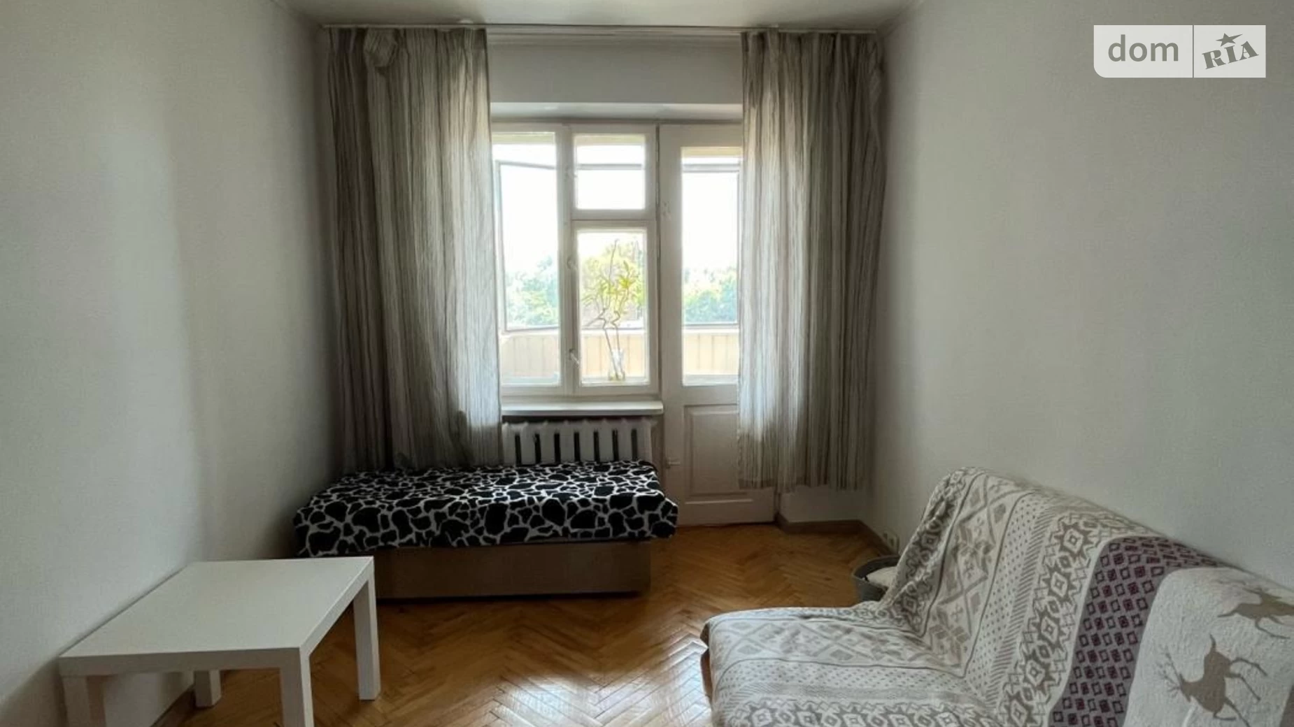 Продается 2-комнатная квартира 48.1 кв. м в Львове, ул. Крушельницких Семьи