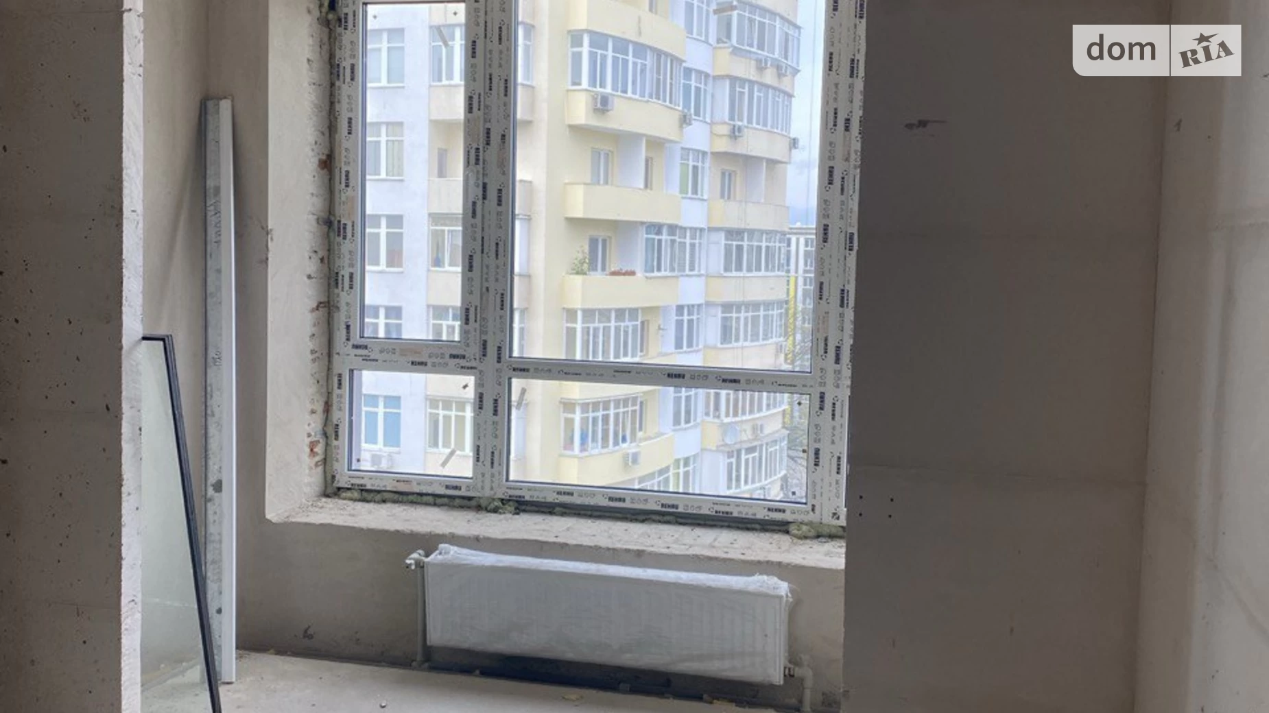 Продается 1-комнатная квартира 47 кв. м в Ирпене, ул. Николая Сингаевского(Новооскольская)