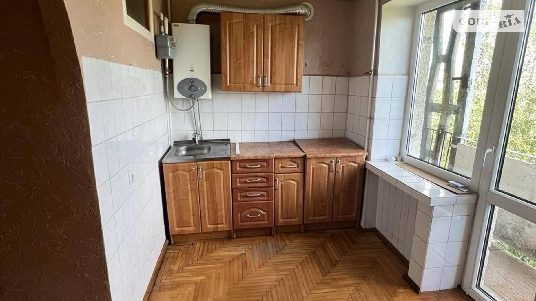 Продается 1-комнатная квартира 39 кв. м в Мукачеве, Мукачево