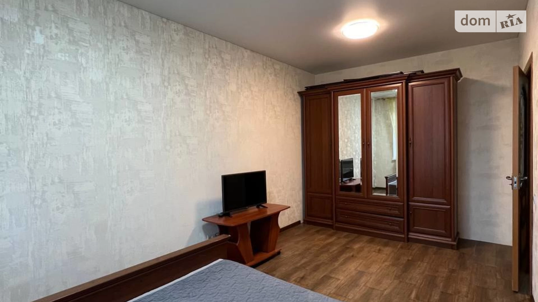 Продается 1-комнатная квартира 41.3 кв. м в Ирпене, ул. Минеральная, 7К - фото 2