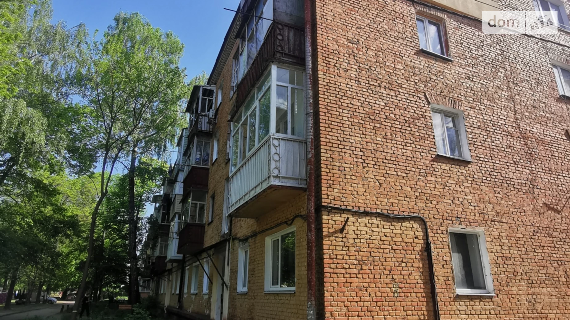 Продается 1-комнатная квартира 32 кв. м в Чернигове