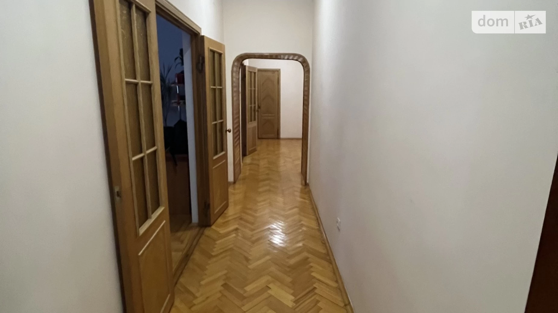 3-кімнатна квартира 90 кв. м у Тернополі, вул. Козацька, 17