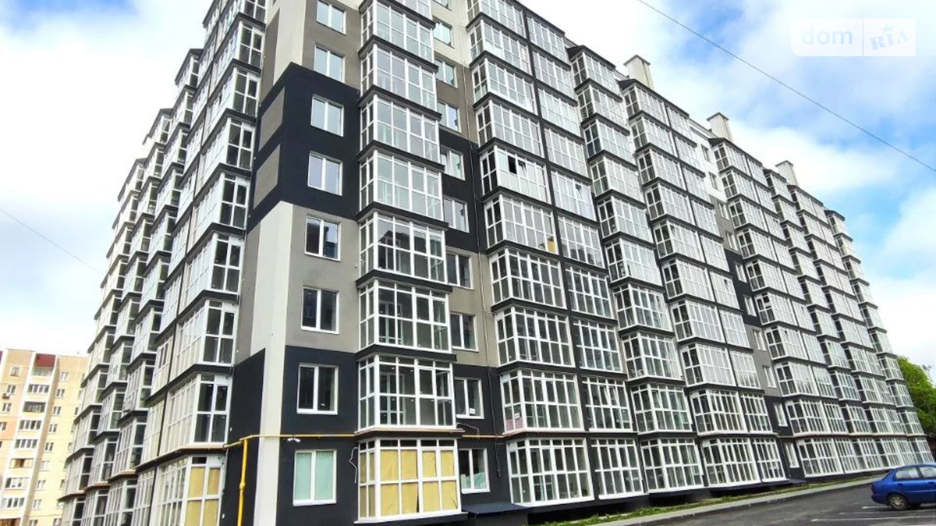 Продается 1-комнатная квартира 37 кв. м в Чернигове, ул. Летная