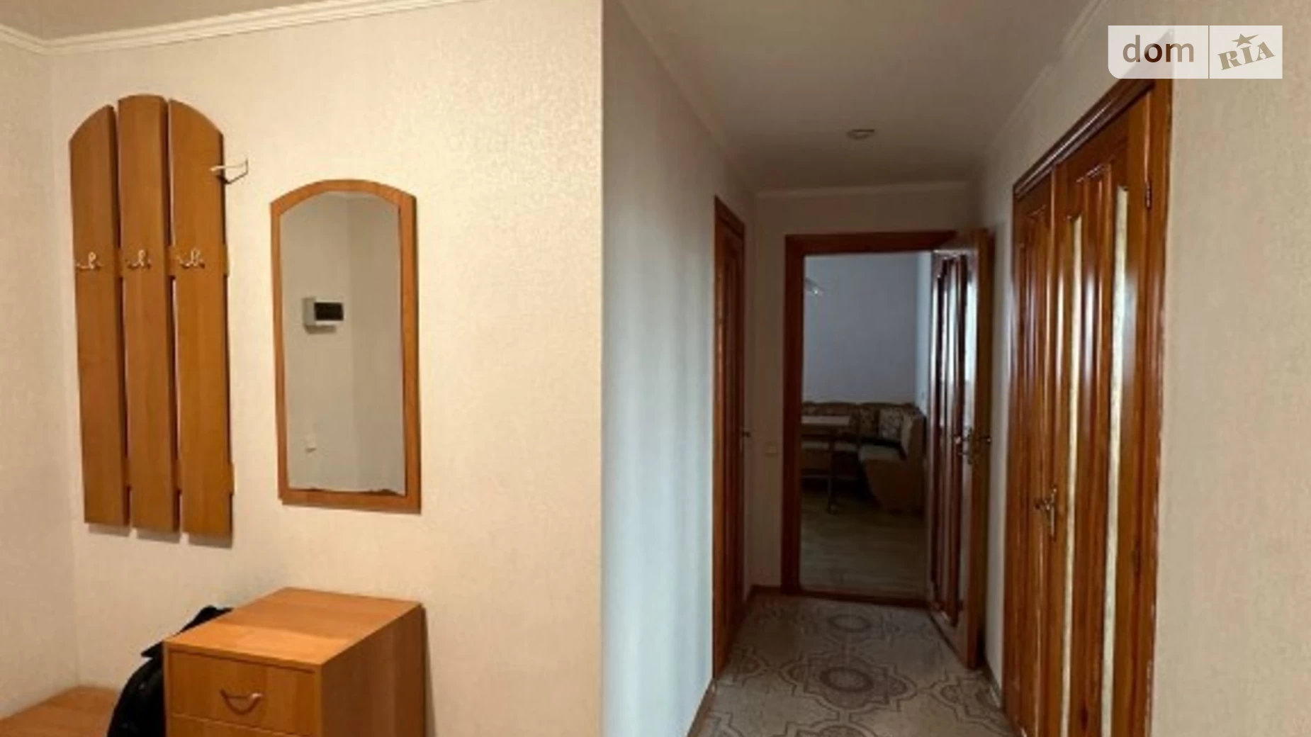 Продается 3-комнатная квартира 126 кв. м в Одессе, ул. Академика Королева