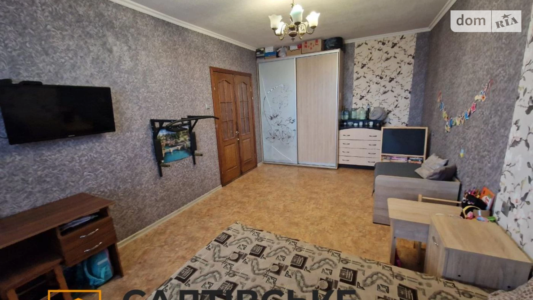 Продается 2-комнатная квартира 58 кв. м в Харькове, ул. Роганская, 144
