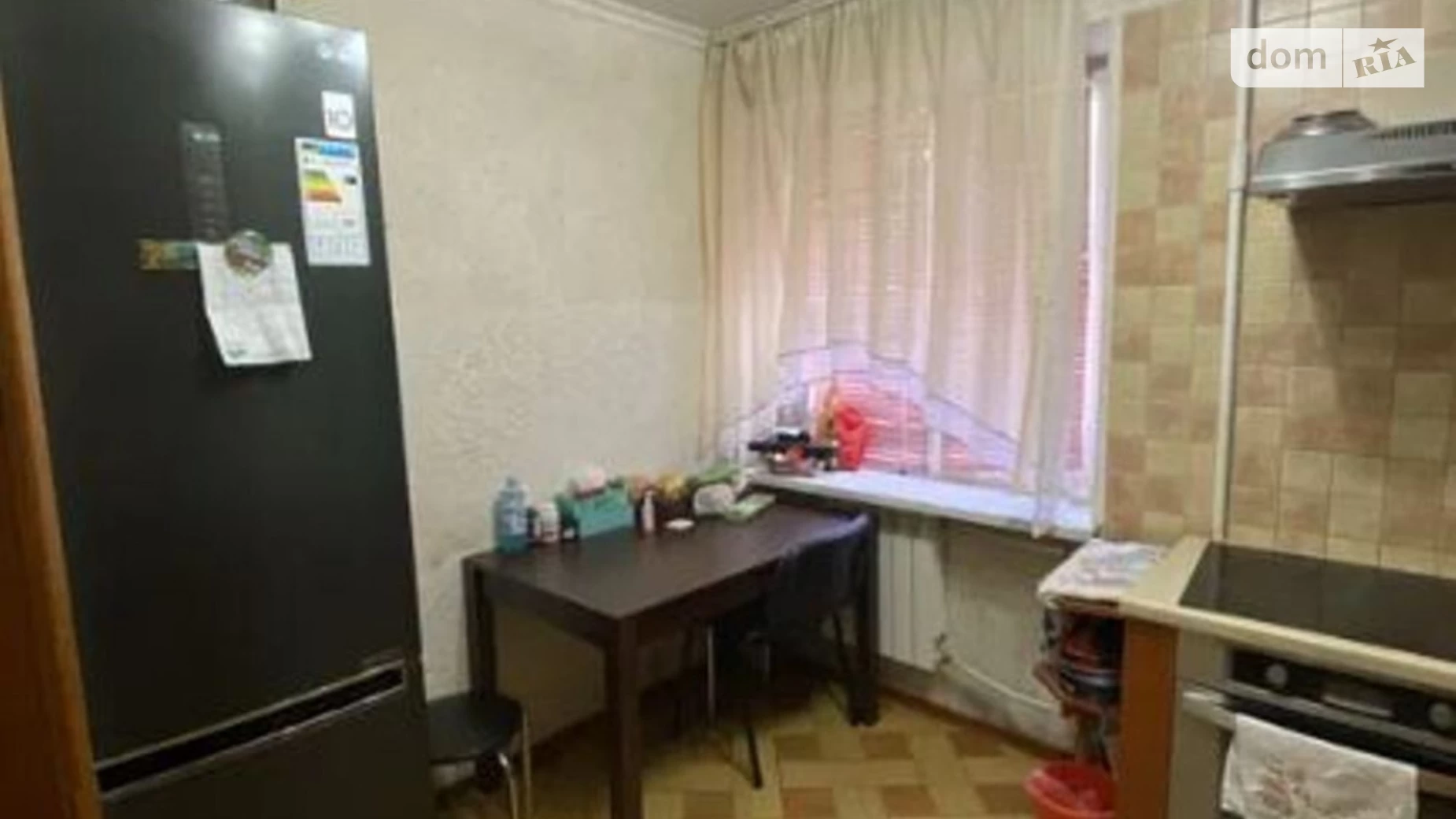 Продается 2-комнатная квартира 50 кв. м в Одессе, ул. Варненская
