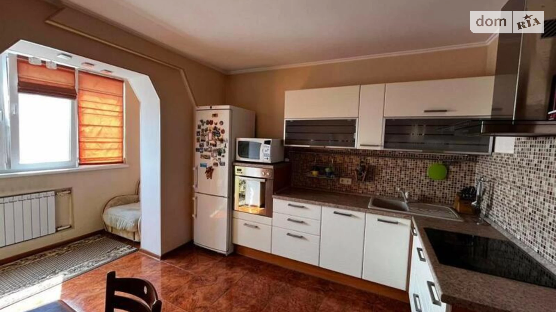 Продается 2-комнатная квартира 64 кв. м в Киеве, ул. Лариси Руденко, 10Г