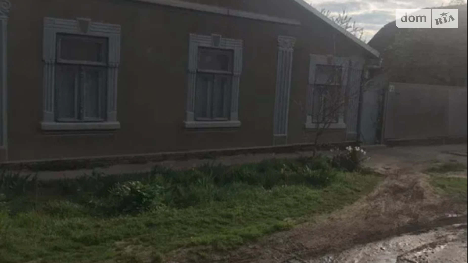 Продається одноповерховий будинок 65 кв. м з гаражем, вул. Нахімова