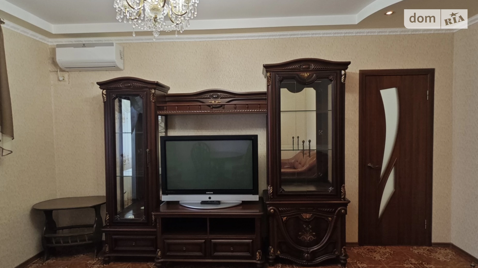 Продається 2-кімнатна квартира 47 кв. м у Одесі, вул. Академіка Сахарова