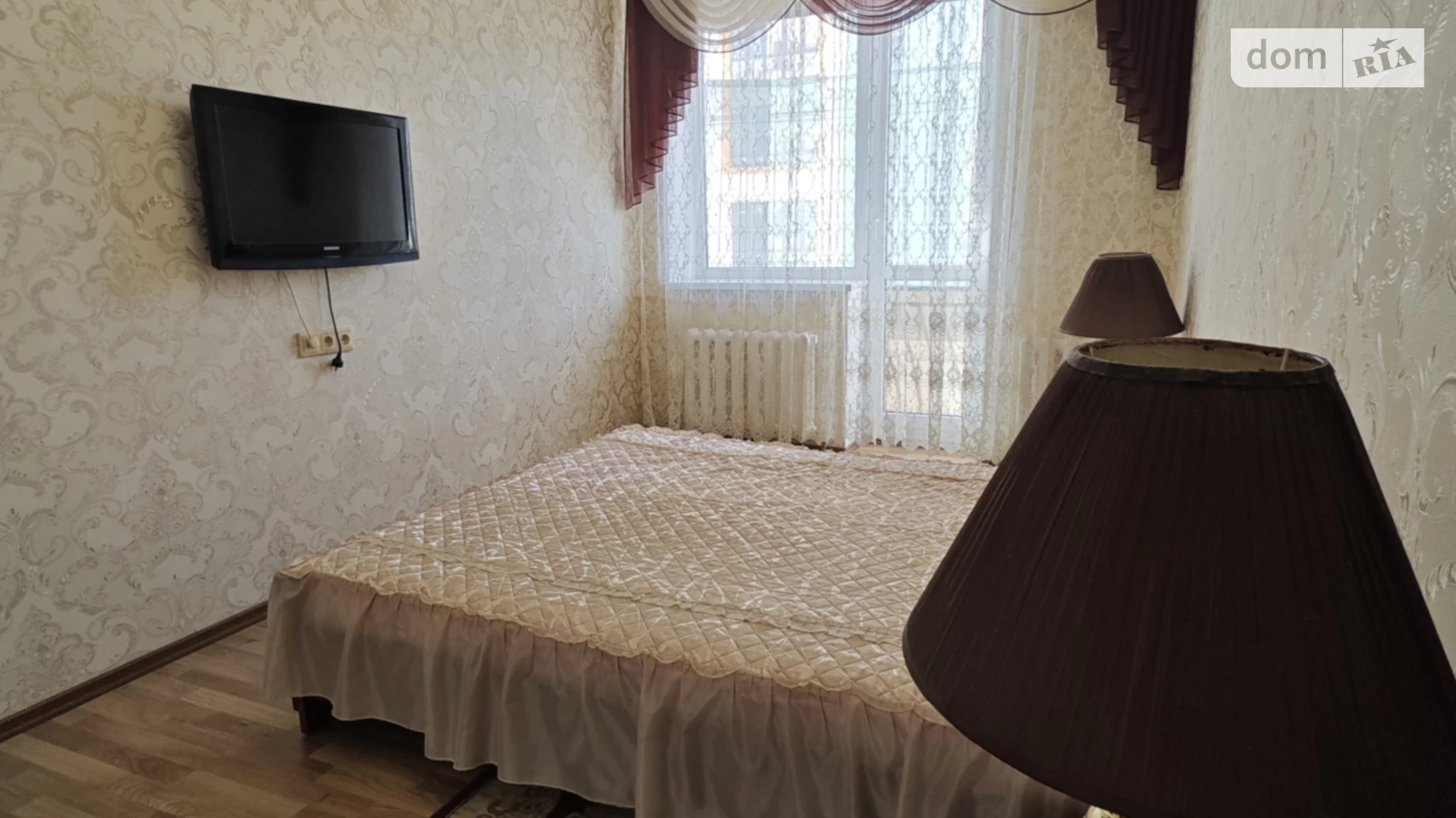 Продається 2-кімнатна квартира 47 кв. м у Одесі, вул. Академіка Сахарова