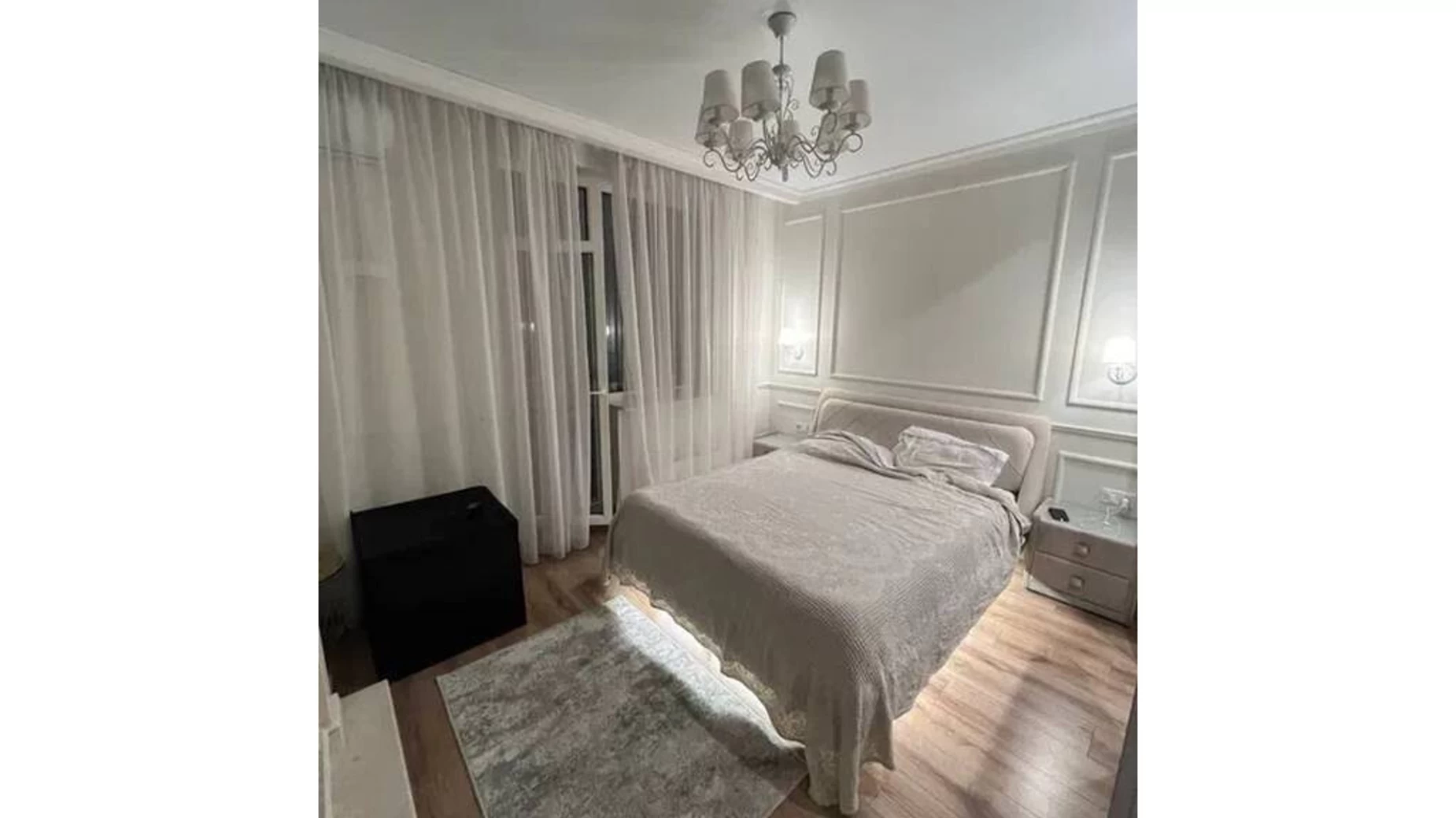 Продается 3-комнатная квартира 87 кв. м в Одессе, ул. Толбухина