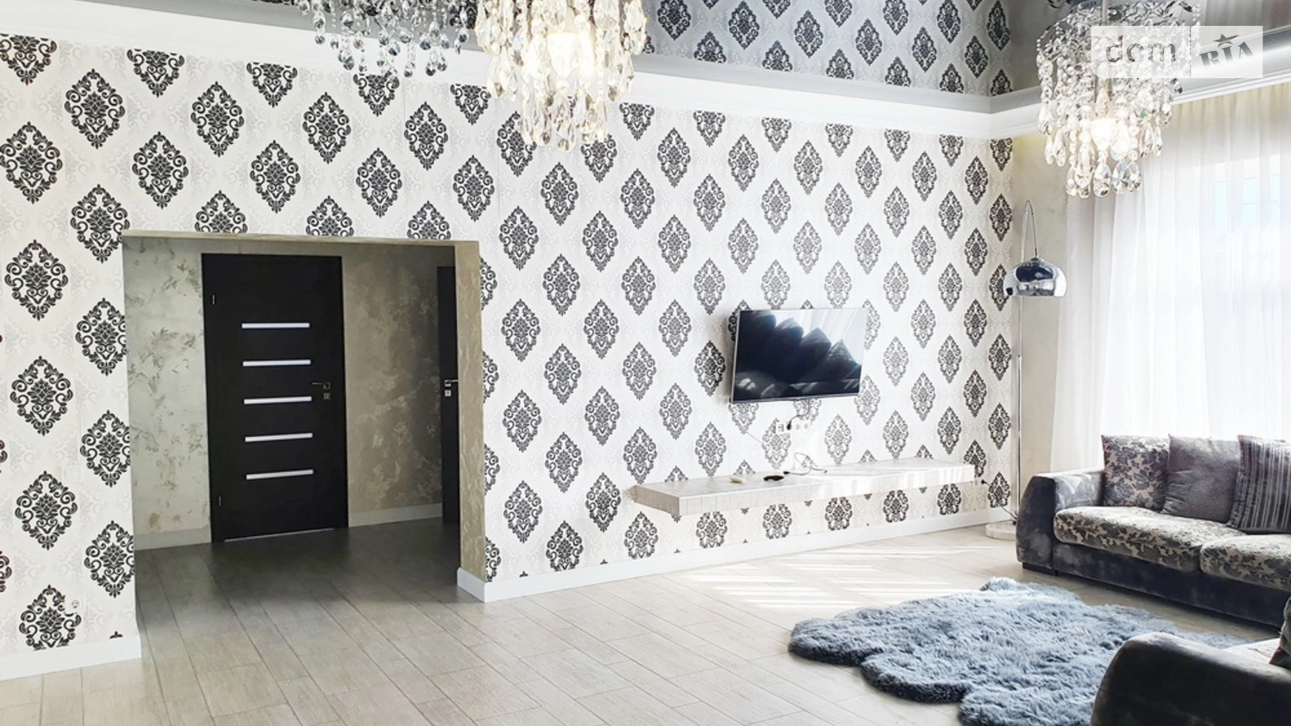 Продается дом на 2 этажа 250 кв. м с мансардой, цена: 380000 $ - фото 2