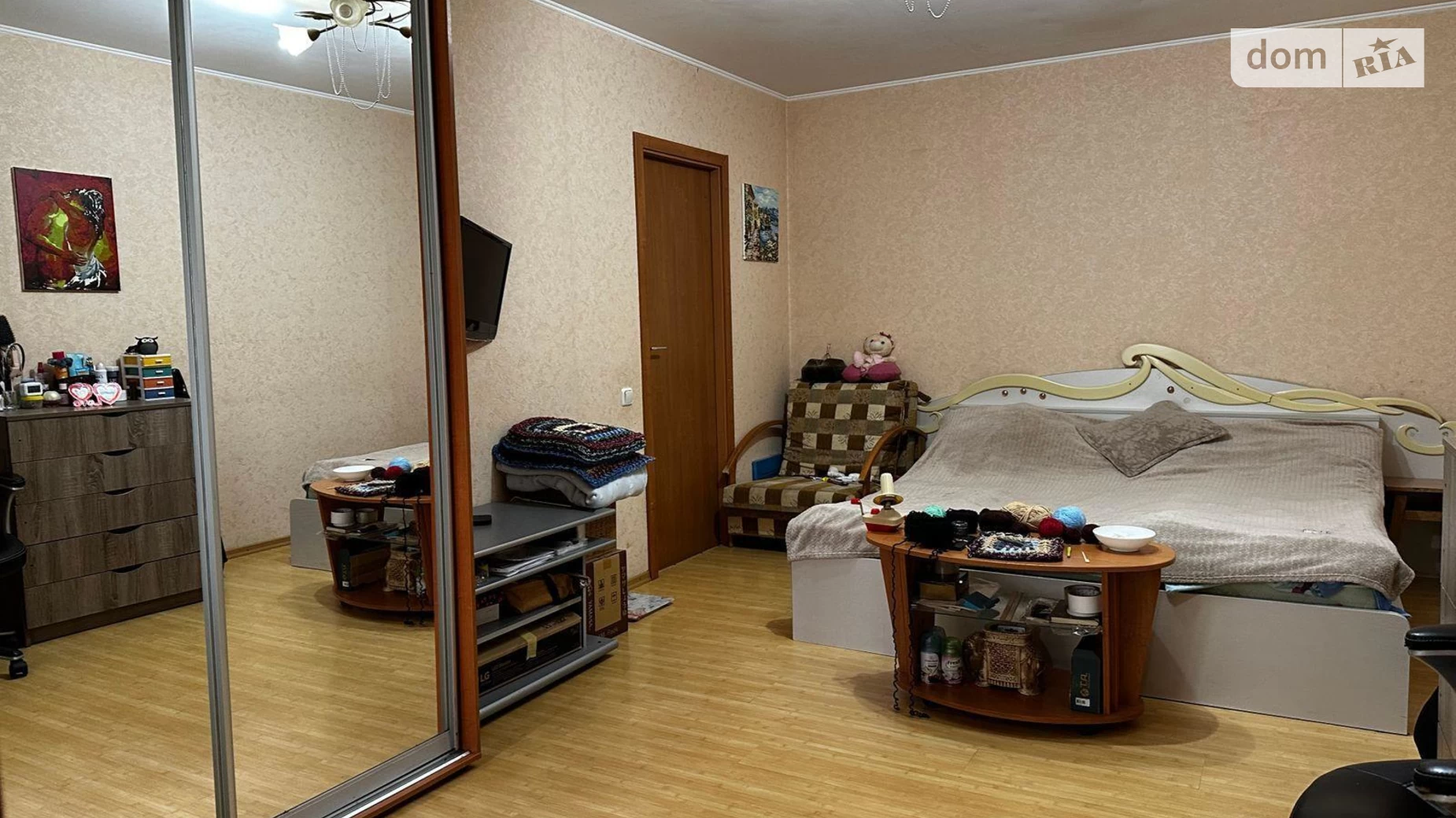 Продається 1-кімнатна квартира 28 кв. м у Одесі, вул. Ніжинська