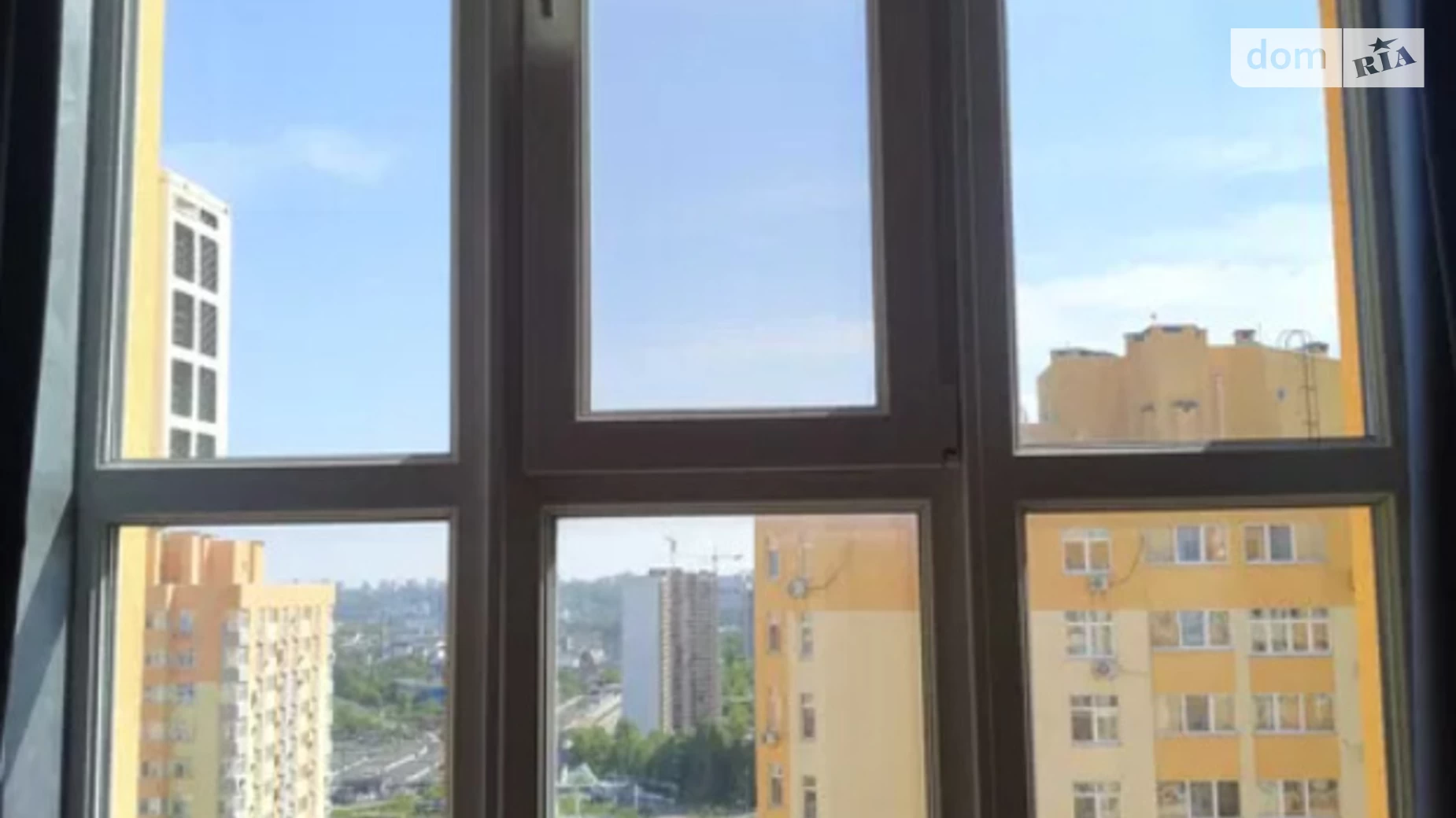 Продается 1-комнатная квартира 39 кв. м в Киеве, ул. Семьи Кульженков, 37 - фото 2