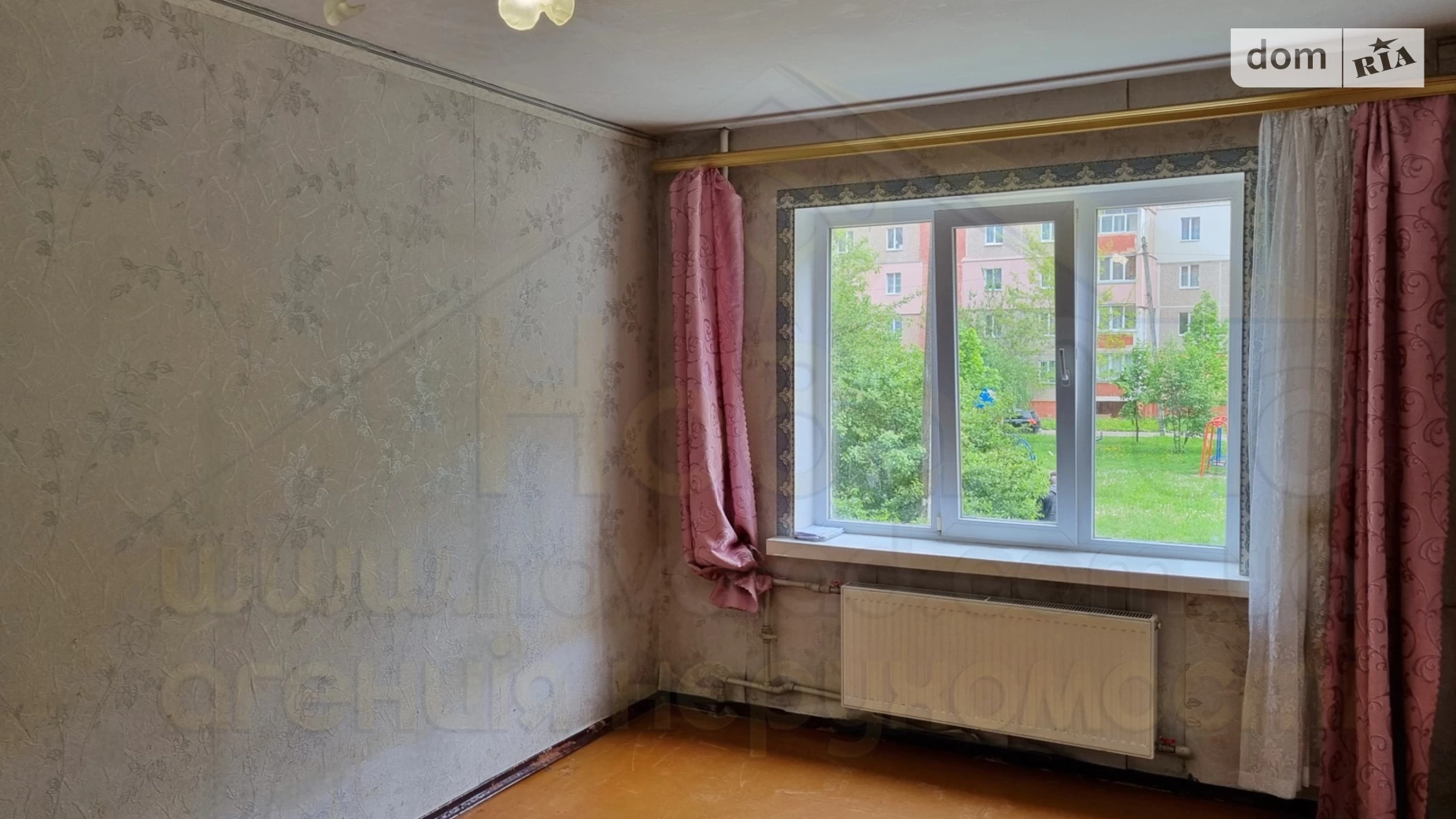 Продается 1-комнатная квартира 39 кв. м в Чернигове, ул. 1-й танковой бригады(Генерала Белова)