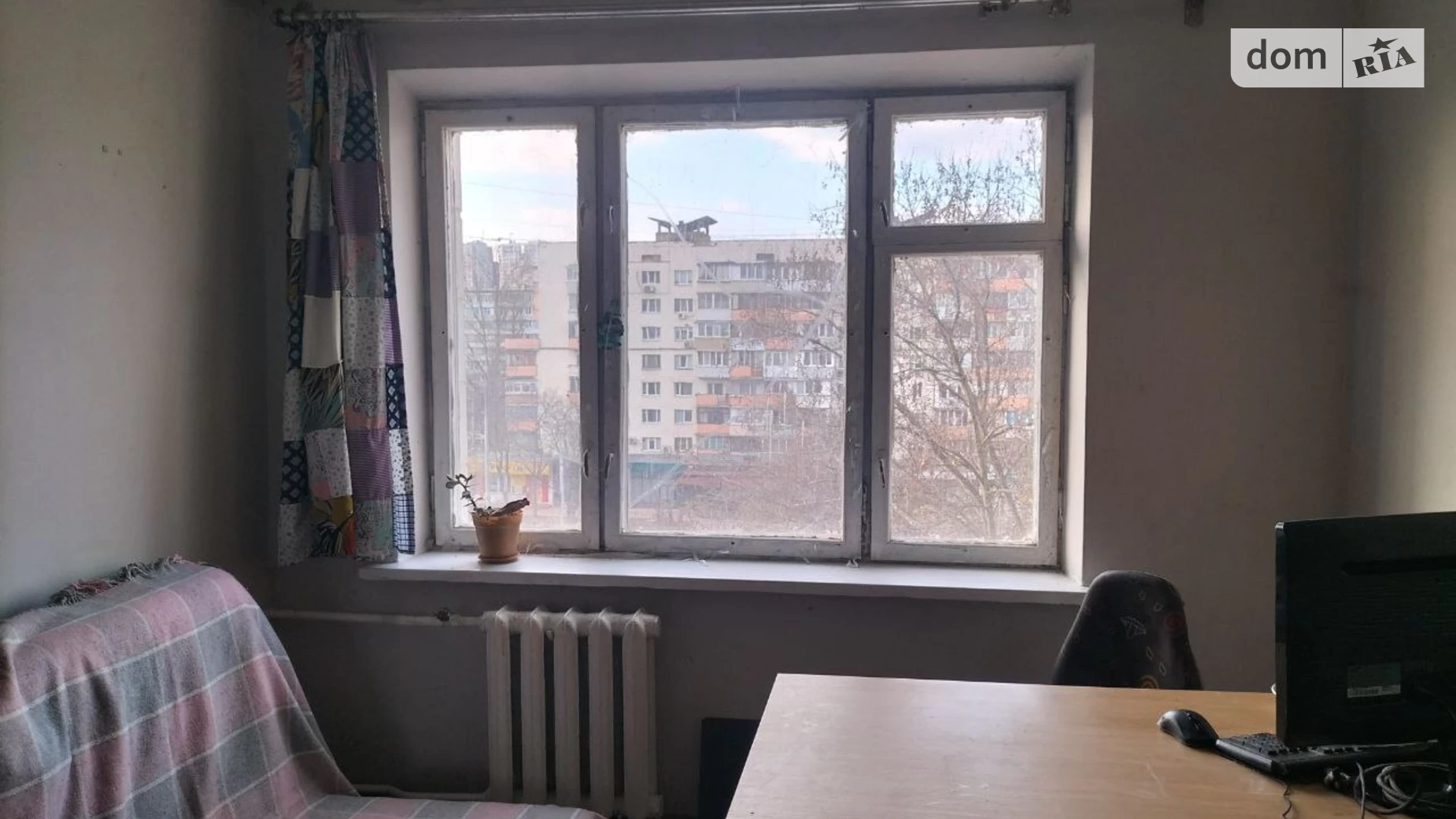 Продается 3-комнатная квартира 61.5 кв. м в Киеве, просп. Голосеевский(40-летия Октября), 89