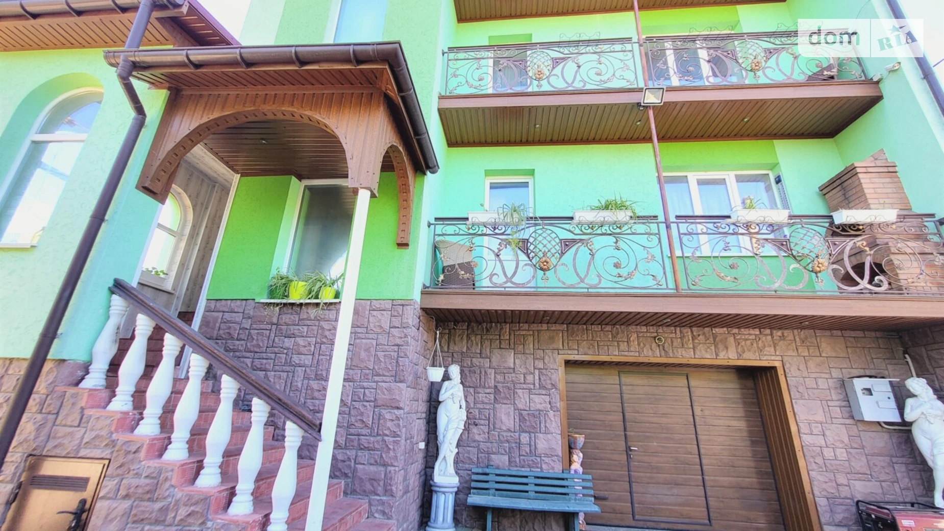 Продается дом на 2 этажа 360 кв. м с гаражом, цена: 270000 $ - фото 2