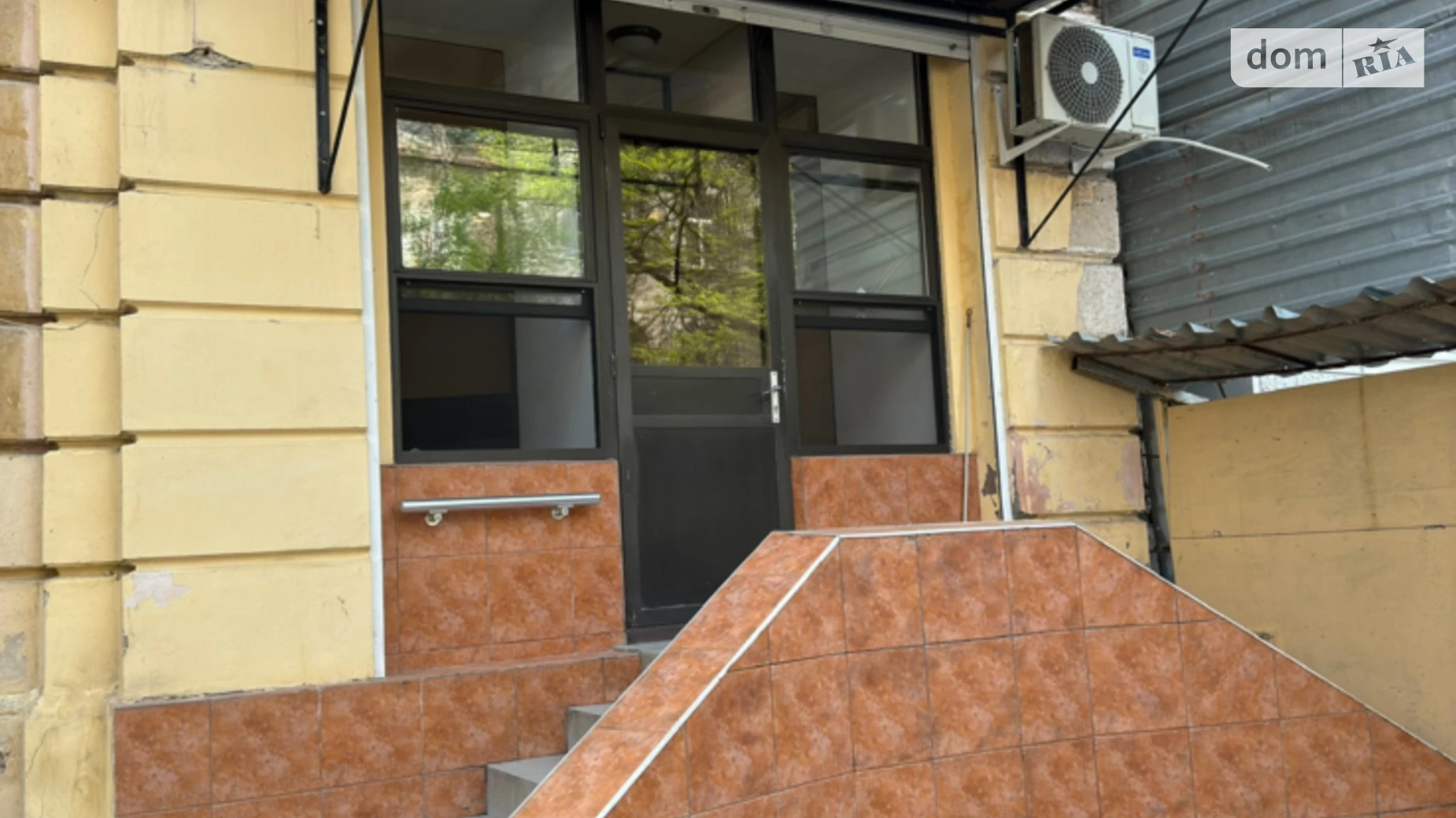 Здається в оренду офіс 30 кв. м в бізнес-центрі, цена: 400 $ - фото 2